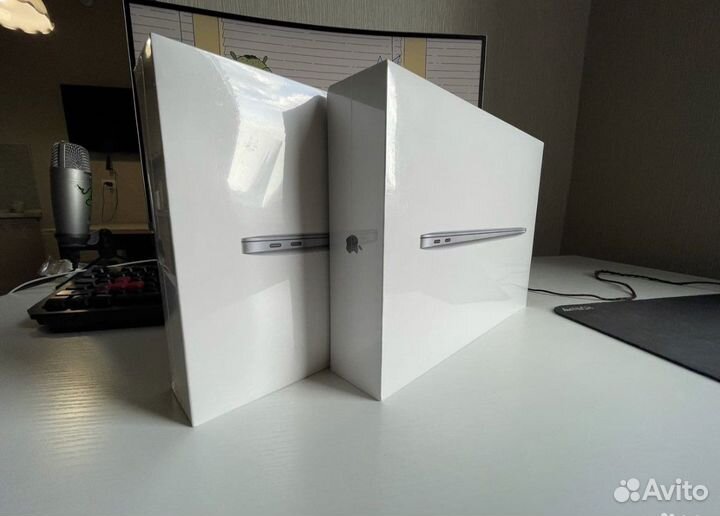 Apple MacBook Air 13’ M1’ 8/256GB с гравировкой