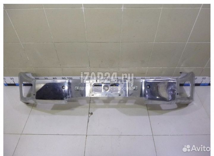 Задний бампер Nissan Armada