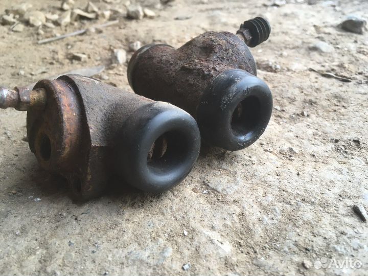 Тормозные цилиндры Иж/Москвич