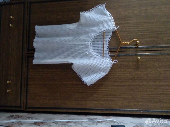 Вязаная женская кофточка