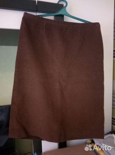 Костюм женский,вельвет. р.54