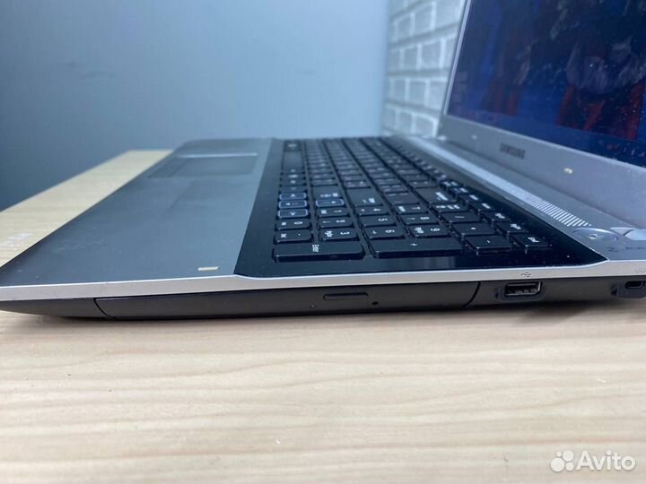 Игровой мощный ноутбук samsung (Танки, Minecraft,S