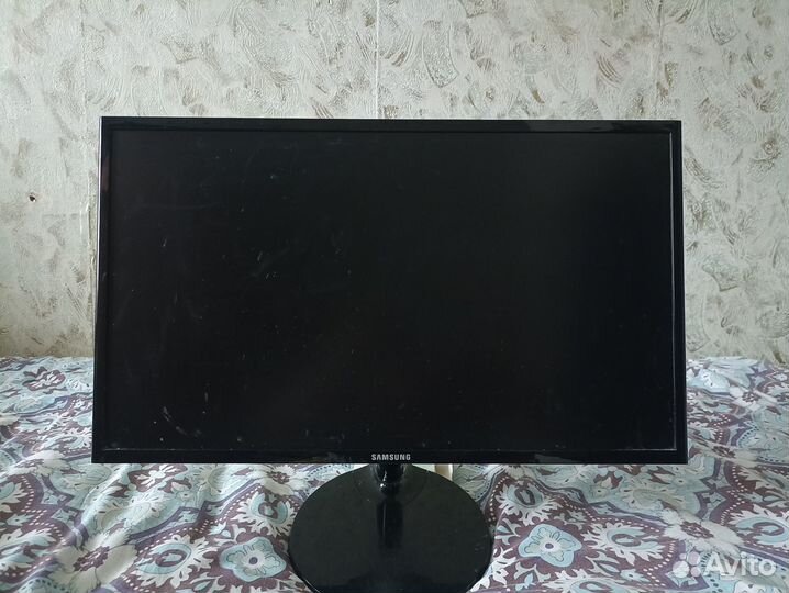 Монитор samsung S24F354FHI