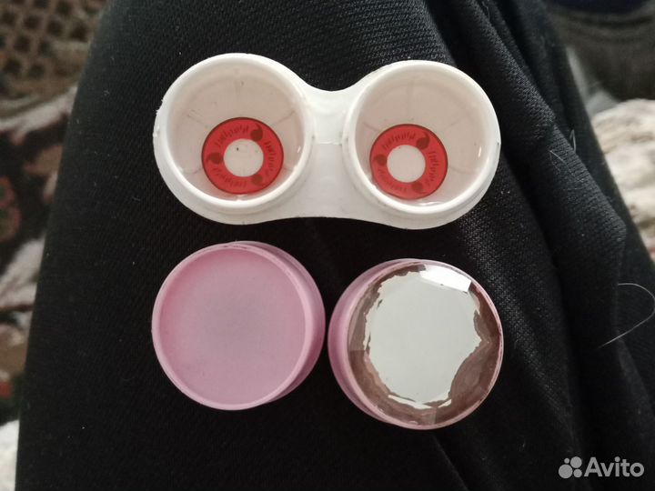 Линзы красные с рисунком