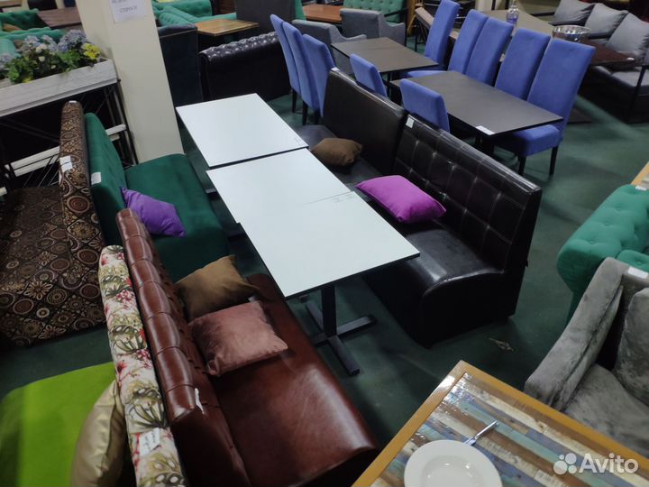 Много мебели для вашего кафе ресторана