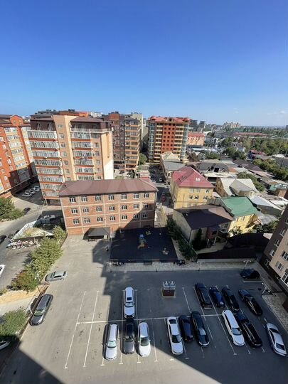 2-к. квартира, 70 м², 11/13 эт.