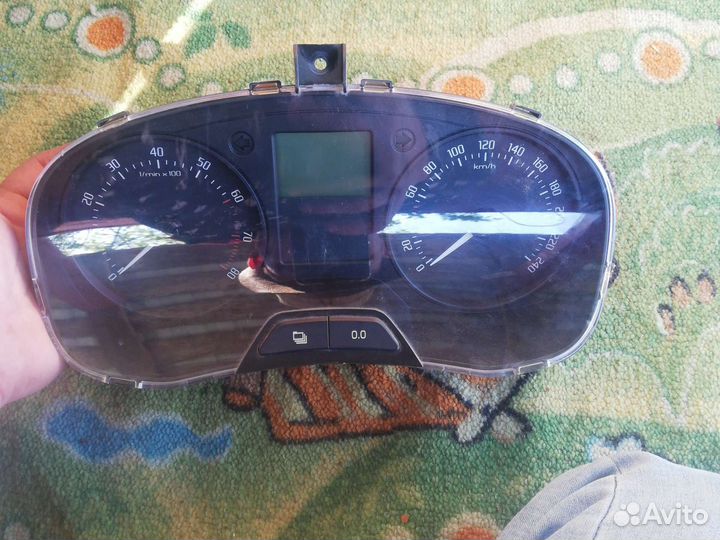 Skoda fabia панель приборов