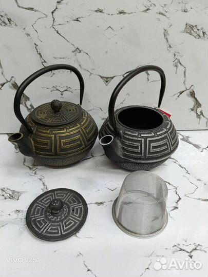 Заварочный чайник чугунный новый