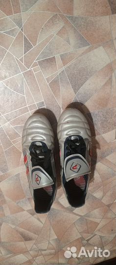 Футбольные бутсы 