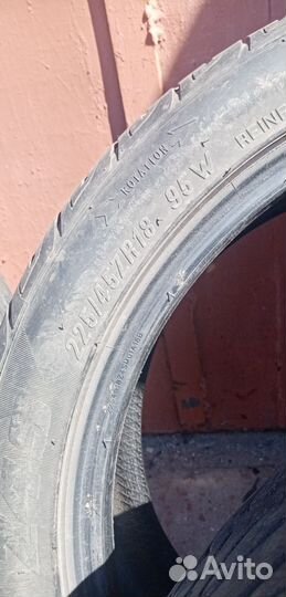 Maxxis Victra 511 225/45 R18 95W