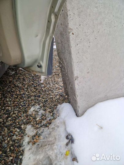 Задняя правая дверь форд ескейп 2005 ford escape