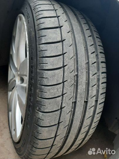 Triangle Sports TH201 225/40 R18 92Y