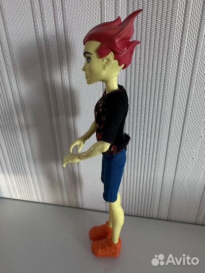 Кукла и аутфит Хит Бернс мх