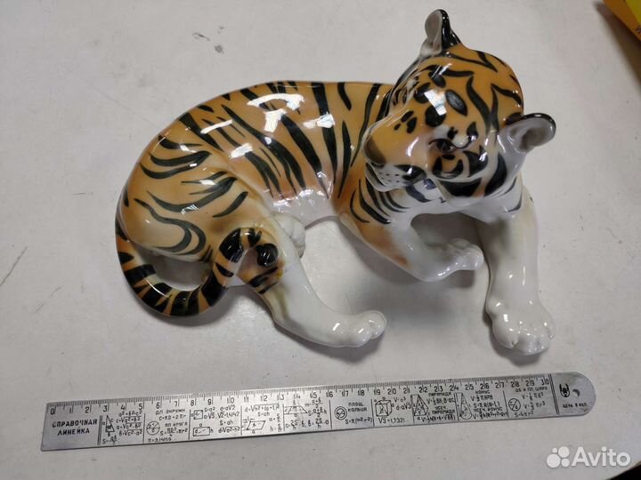 Статуэтка тигр лфз