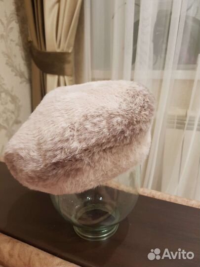 Берет женский новый