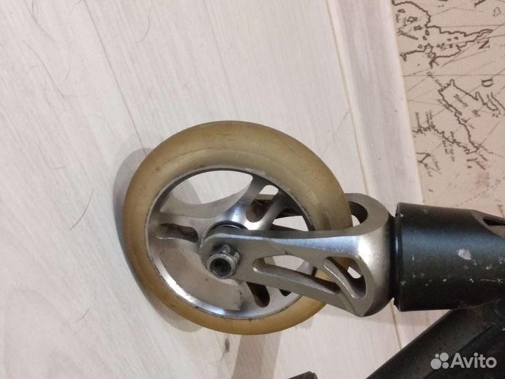 Трюковой самокат tech team ragtag