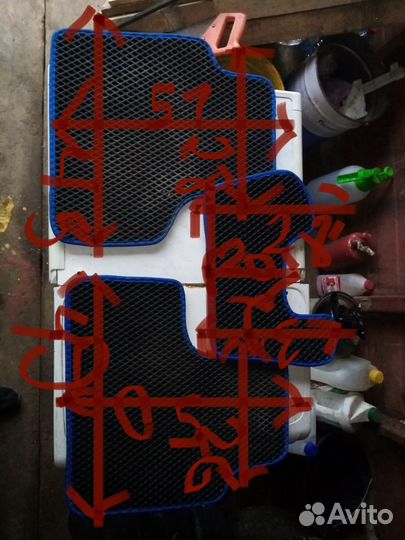 Продам задние эво коврики