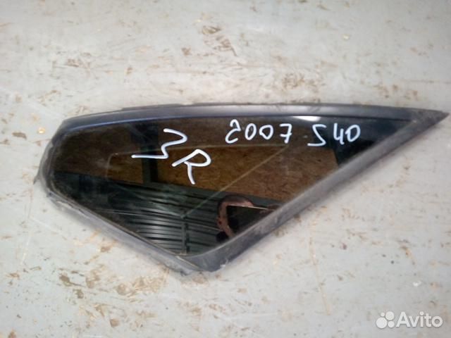 Стекло форточки задней правой (седан) Volvo S40 (2