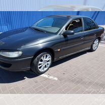 Opel Omega 2.0 MT, 1999, 300 000 км, с пробегом, цена 225 000 руб.