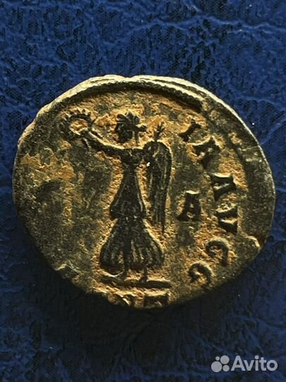 Древний рим Юпитер Охранителя и Викторию Августов