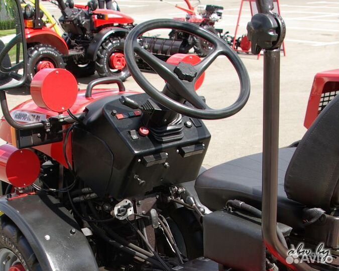 Минитрактор 15 л.с. саз Беларус 112H-01