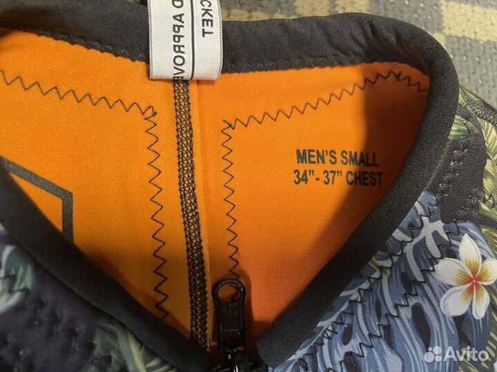 Водный жилет Liquid Force - S