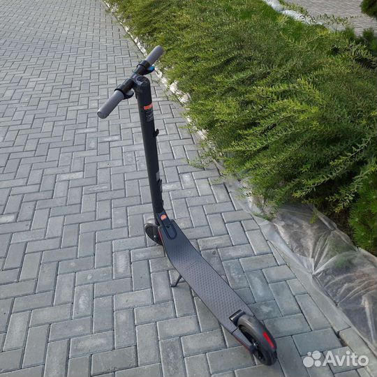 Ninebot ES2 Segway электросамокат