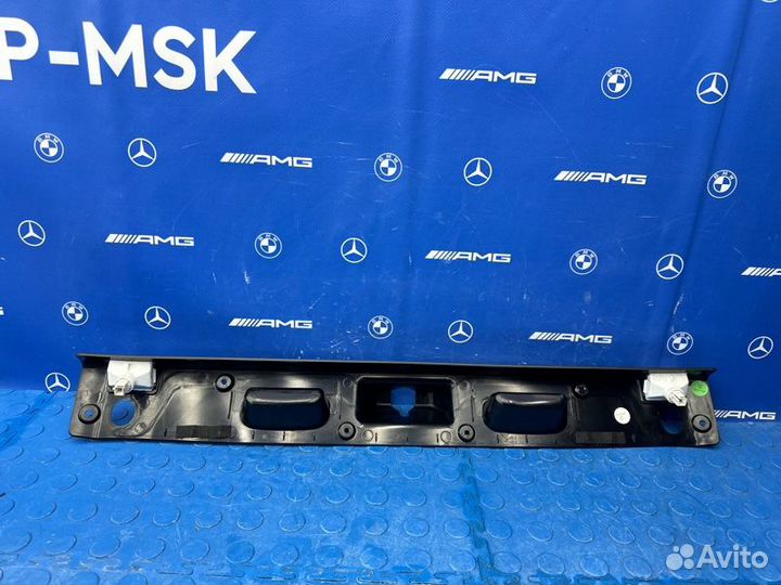 Накладка крышки багажника Mercedes-Benz S350 W221