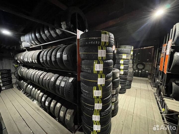 Continental Conti4x4WinterContact 215/60 R17 96H