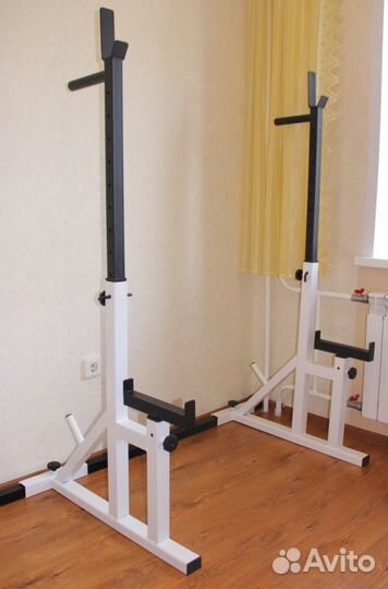 Скамья для жима со стойками, Стойки, Скамья