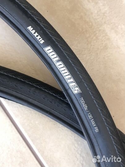 Покрышка шоссейная 700х25