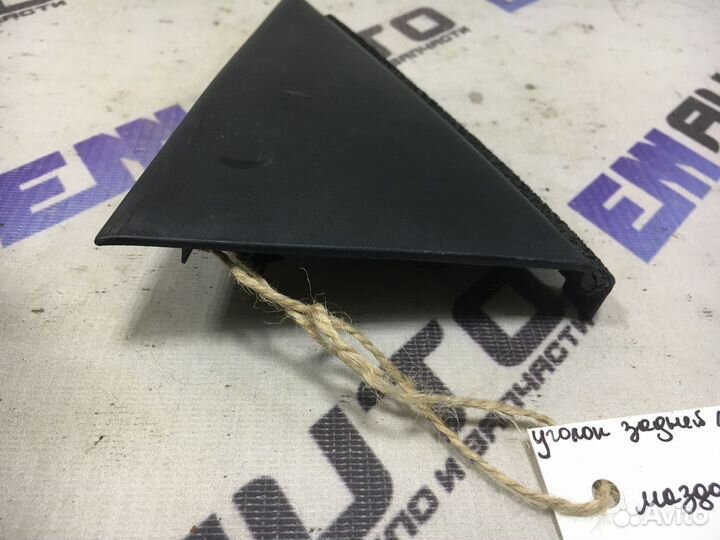 Уголок двери задней левой наружный Мазда сх7