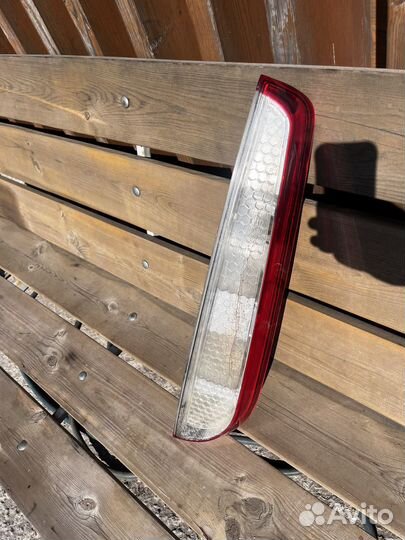 Фонарь задний правый ford focus 2 рест универсал