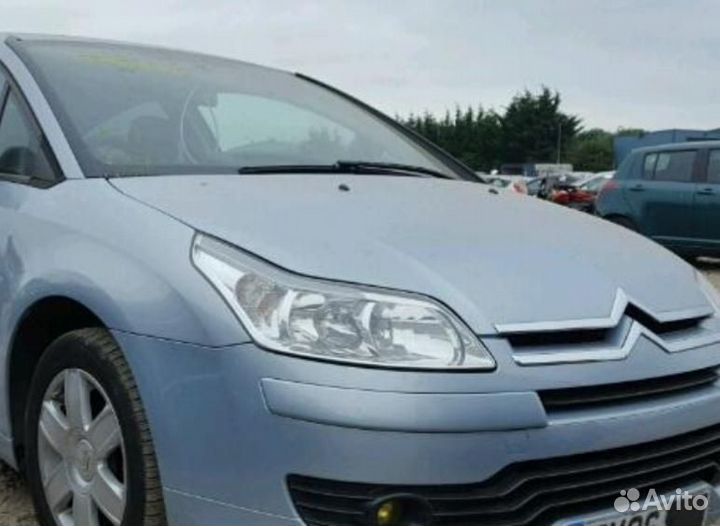 Кронштейн заднего бампера левый Citroen C4 (2005