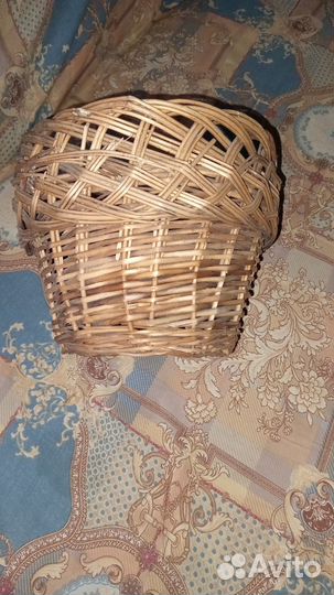 Корзина плетеная