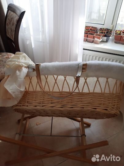 Детская люлька колыбель плетеная Италия