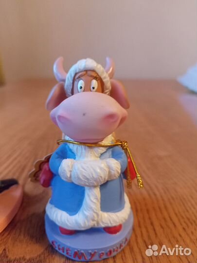 Статуэтки фигурки коровки и бычка