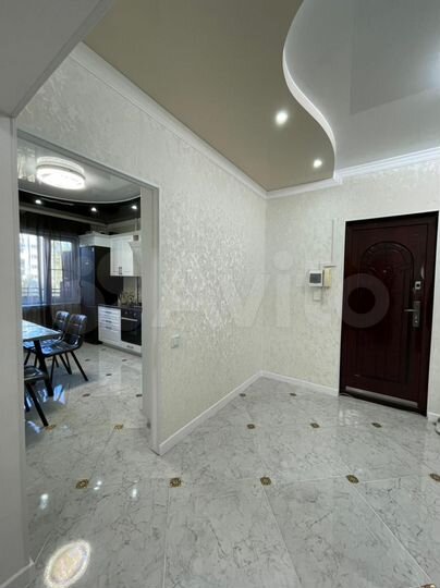 2-к. квартира, 74 м², 5/9 эт.