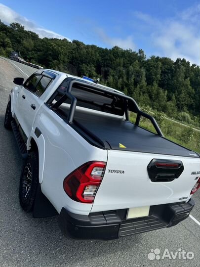 Крышка кузова роллета Toyota Hilux