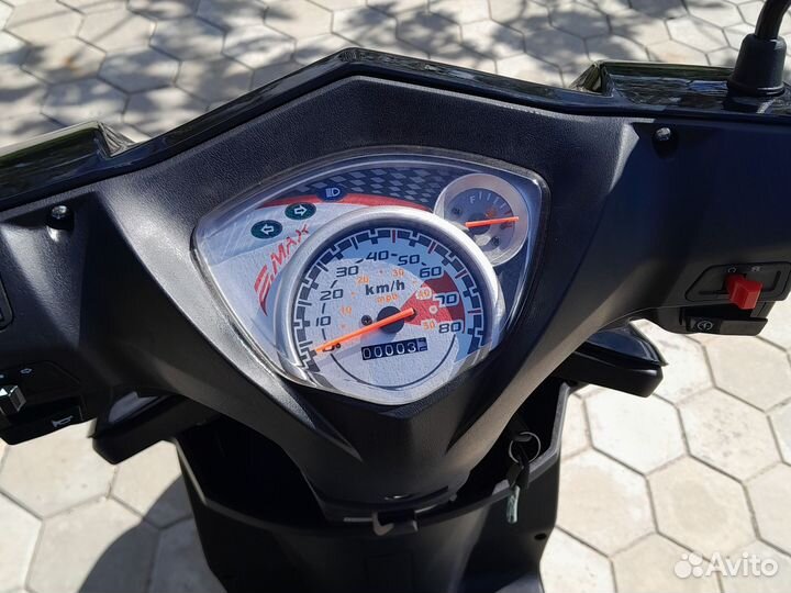 Скутер Regulmoto