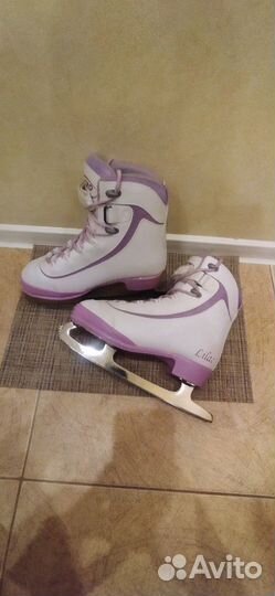 Коньки женские 