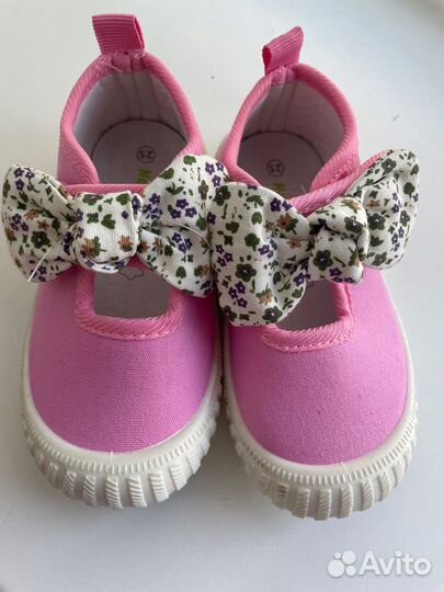 Обувь для девочки 25 р новая
