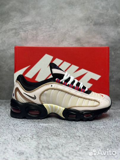 Кроссовки nike air max tailwind
