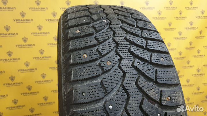 Bridgestone Blizzak Spike-01 235/55 R17 103T