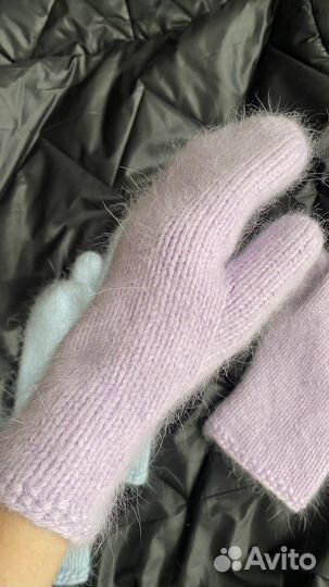 Варежки вязаные женские