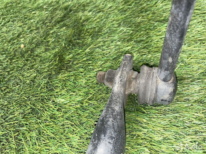 Задний стабилизатор Cadillac Escalade GMT900