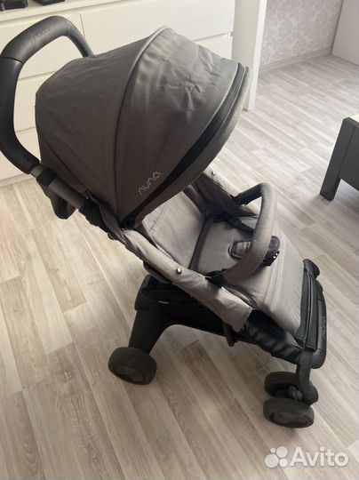 Прогулочная коляска nuna