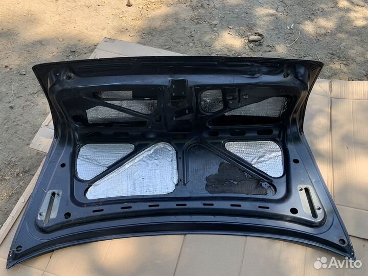 Крышка багажника priora седан