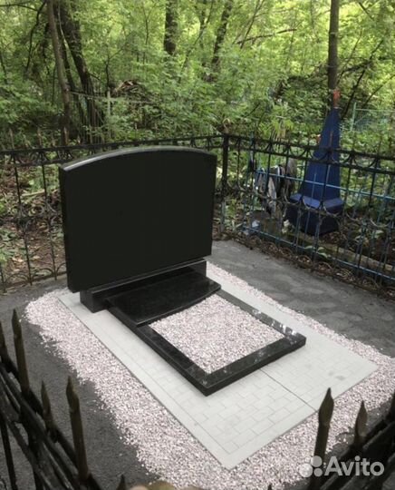 Благоустройство мест захоронения,Памятники