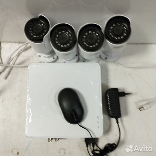 Комплект видеонаблюдения 4 камеры 5 мпс